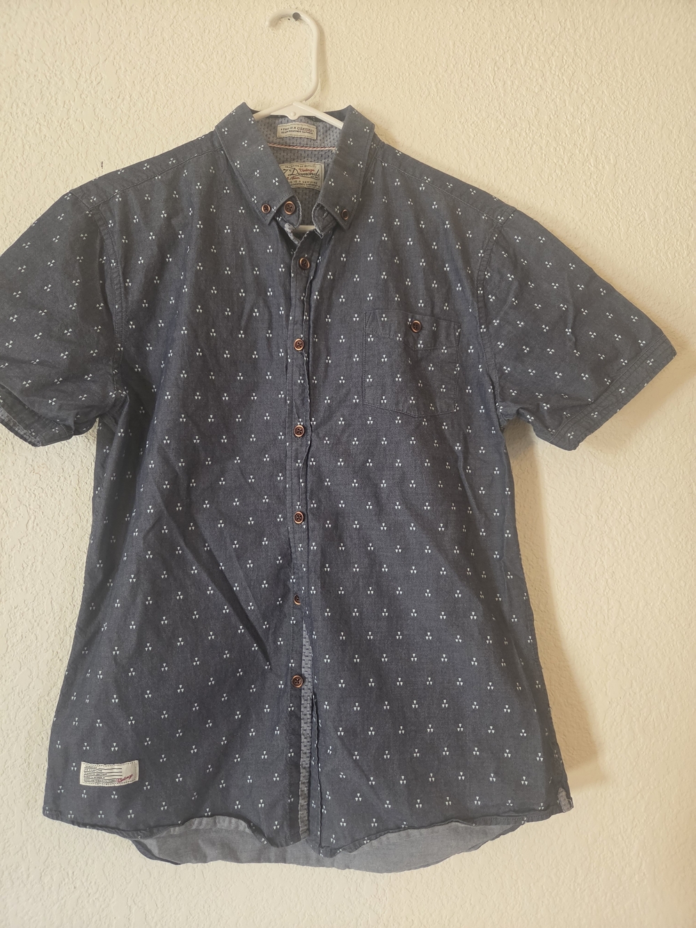 Men's Short Sleeve Button-Down Shirt in Denim Blue with Micro Pattern
